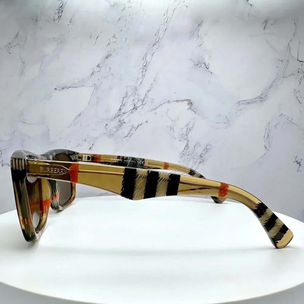New Burberry Sunglasses - Picture 5 of 16